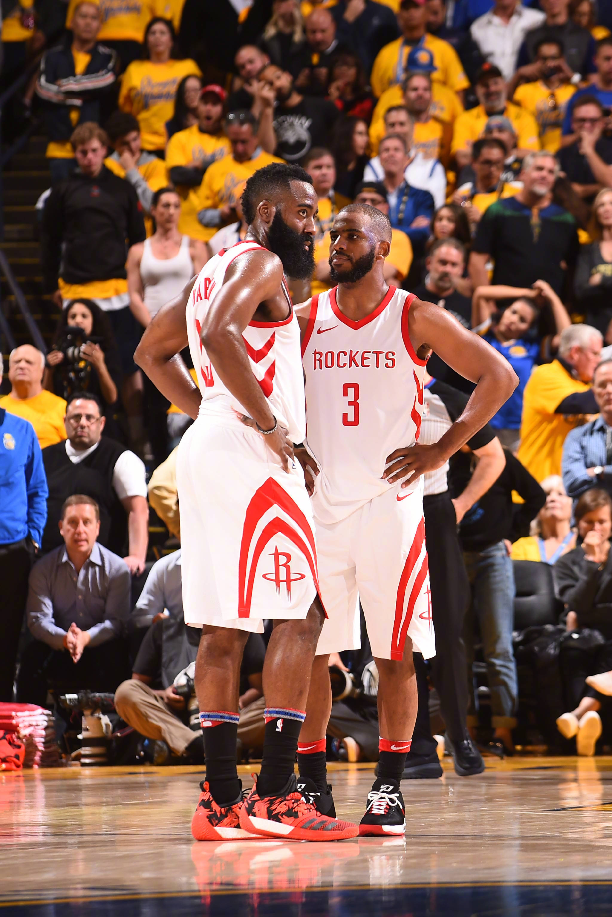 在当今激烈 在当今激烈