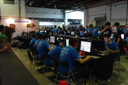 他们通过快 他们通过快