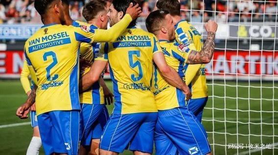 队合作的完 队合作的完