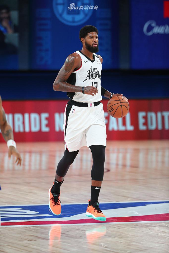 而飽受爭議 而飽受爭議