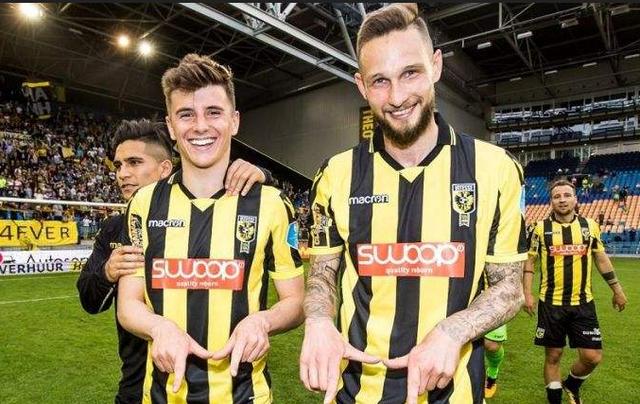 库里与詹姆斯全方位对比：荣誉、数据到关键球能力究竟差在哪？